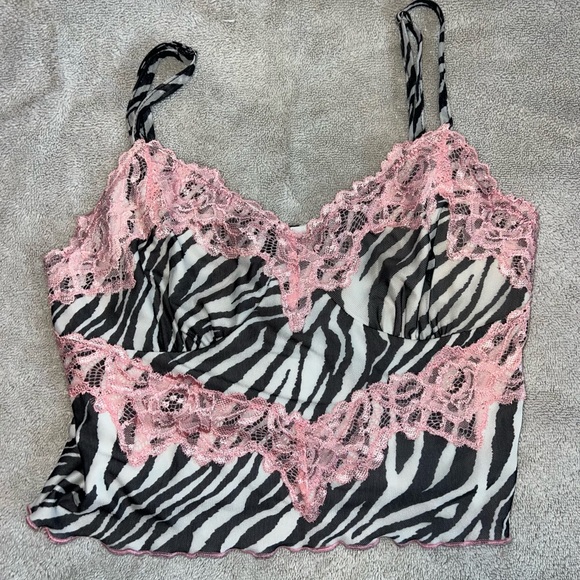 Tiger mist zebra pink lace tank top size medium M worn once or twice - Picture 2 of 4